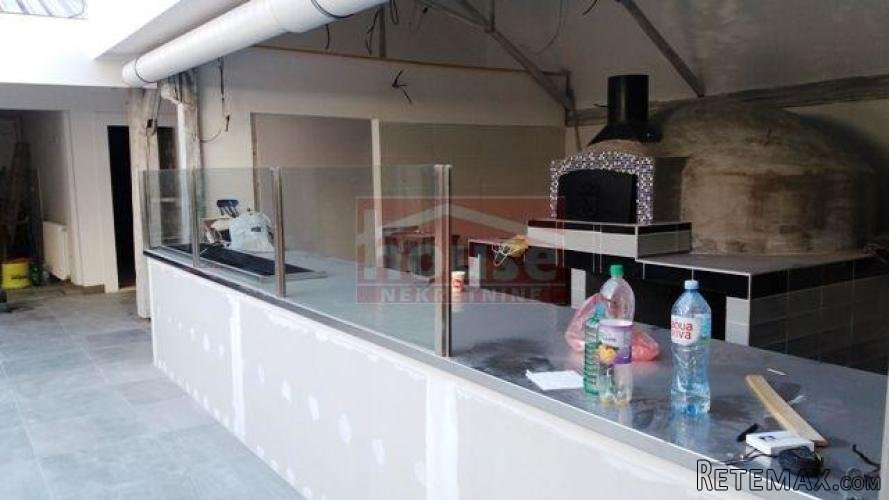 Agencijska oznaka je 9108336, Novi Sad, CENTAR-BLIZINA..