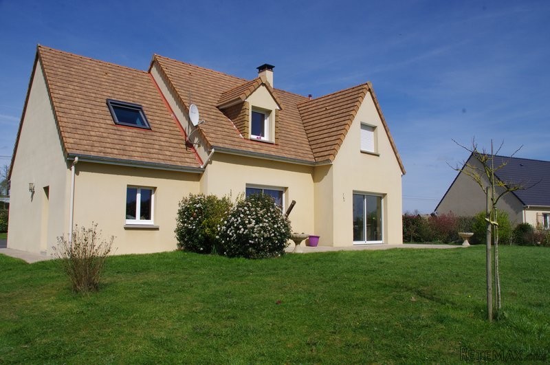 Contemporary House on Nice Plot