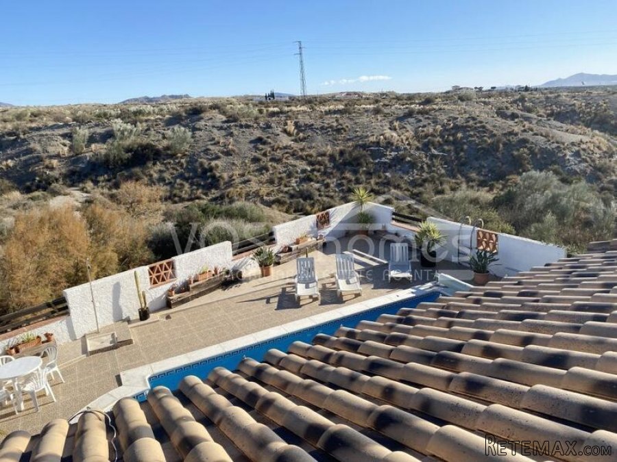 NEW & EXCLUSIVE LISTING TO VOSS HOMES - An immaculately.. - 17