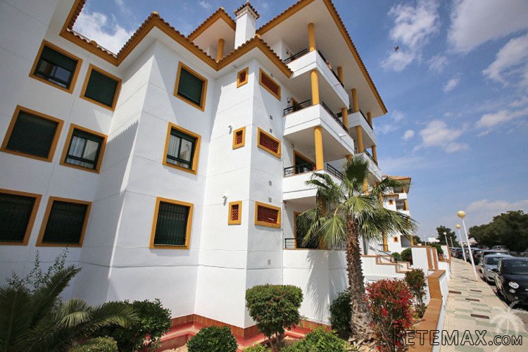 Nice spacious apartment on the top floor with a beautiful..