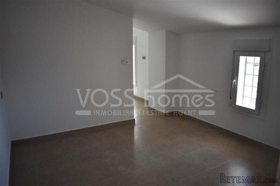 NEW LISTING FOR VOSS HOMES -Amazing two storey 6 bed, 3.. - 20