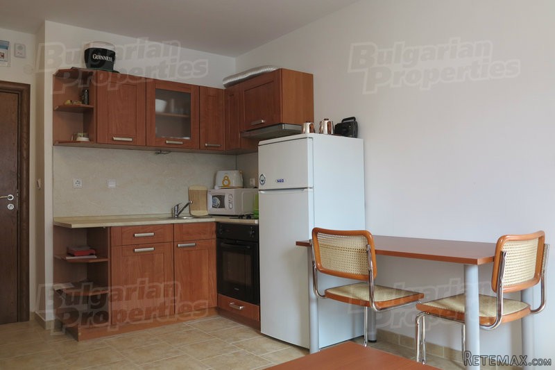 Comfortably Furnished Large Studio 250..