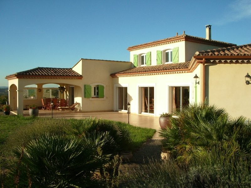 Large Character Villa Set On 5 Hectares..