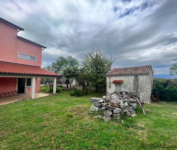 VELIKA KUĆA 647 m2 (prizemlje + kat + mansarda) - 3