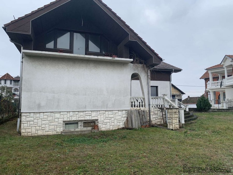 Veliko Gradiste kuca 463m2 na 10 ari placa - 3