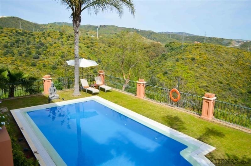 5 Bedroom Boutique Hotel