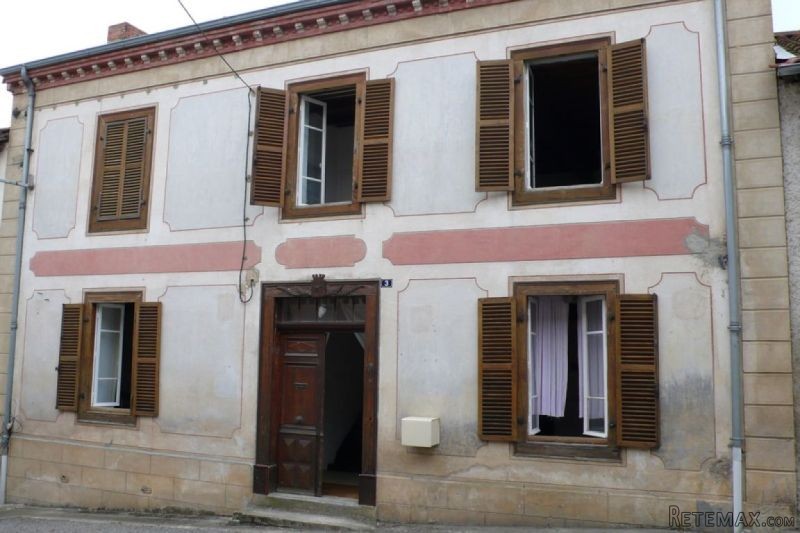 Charming Village House Near Amenities