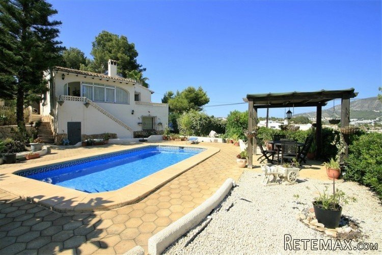 Villa for sale in Moraira. This lovely villa is located..