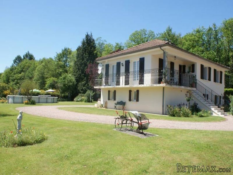 Modern 3/4 Bed House, C/h, Dglz..
