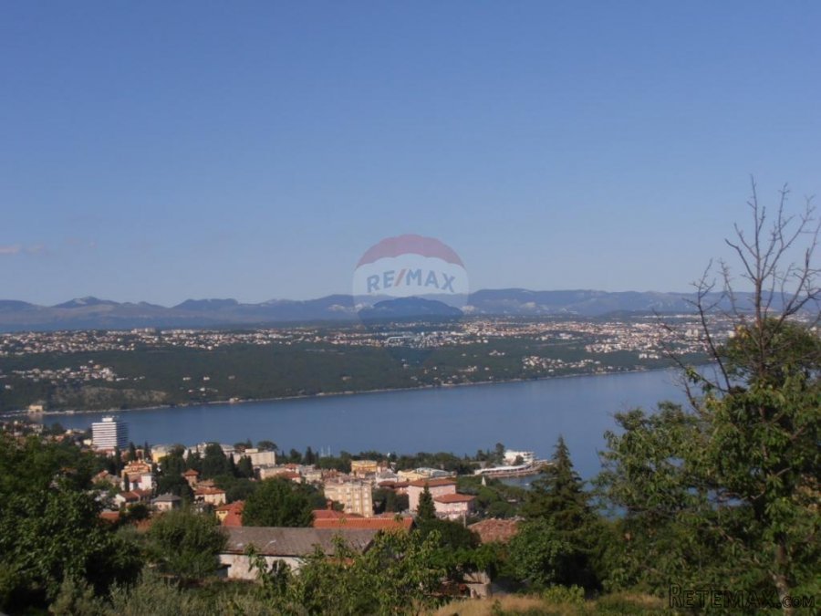 Opatija - teren na odličnoj lokaciji, panoramski pogled !