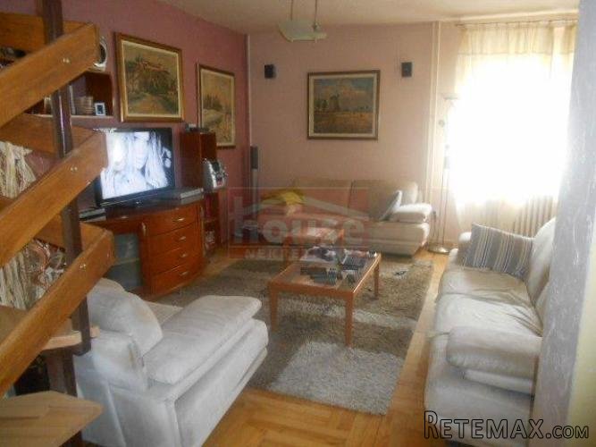 Agencijska oznaka 9106792. Luksuzno opremljen trosoban stan..