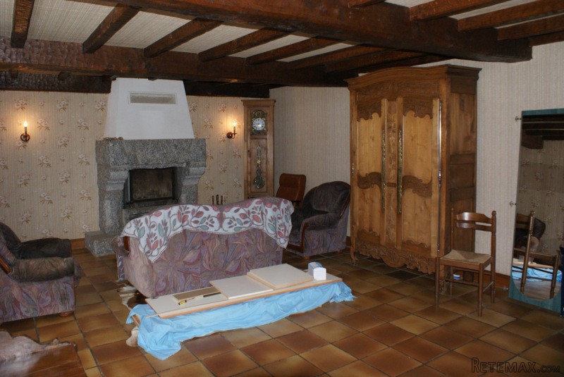 Longere with Outbuilding - 2