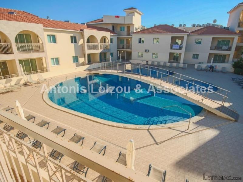 Two Bedroom Apartment with Pool View - 2