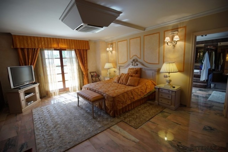 7 Bedrooms - Villa - Malaga - For Sale - 2