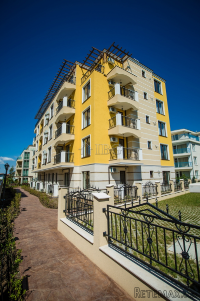 Apartments for sale in Nessebar, 250.. - 2