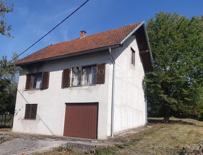 BROD MORAVICE SAMOSTOJEĆA KUĆA