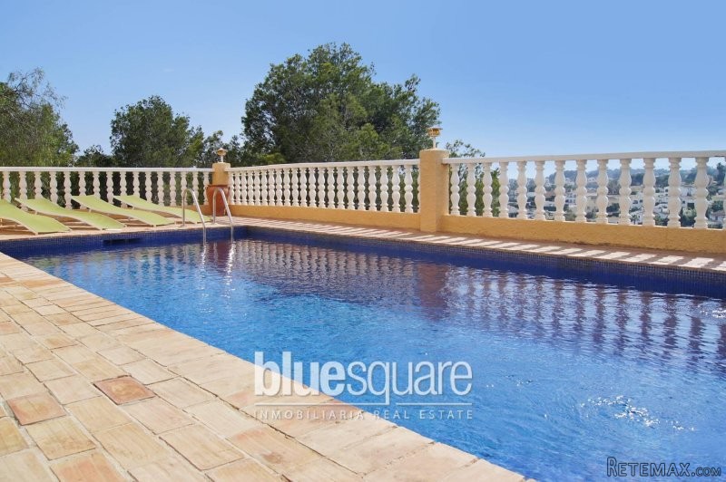 4 Bedroom Villa with Panoramic Views - 2