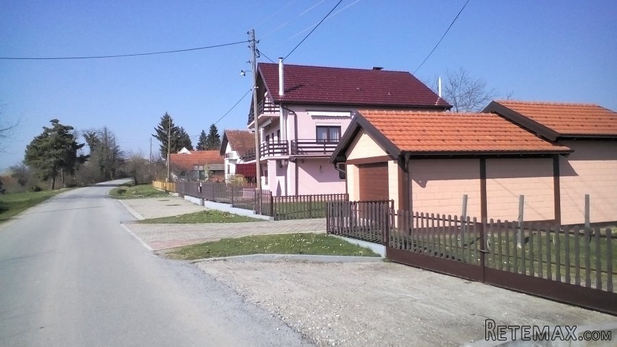 Prodajem kuću i kompletno imanje - 6