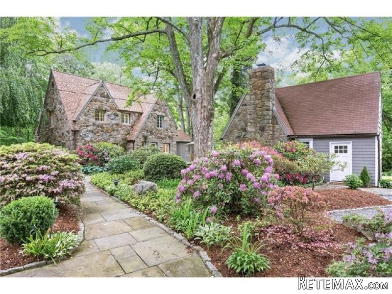 4 bedroom House For Sale: 212 NEW..