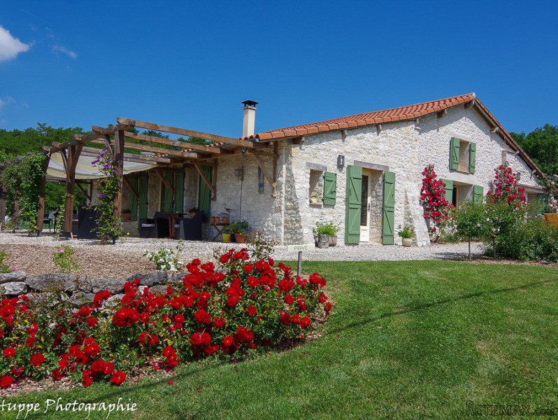 Well Renovated Stone House Set On 4.5..