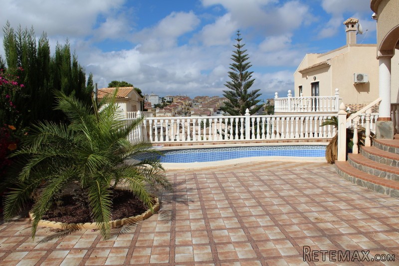 3 Bedrooms - Town House - For Sale