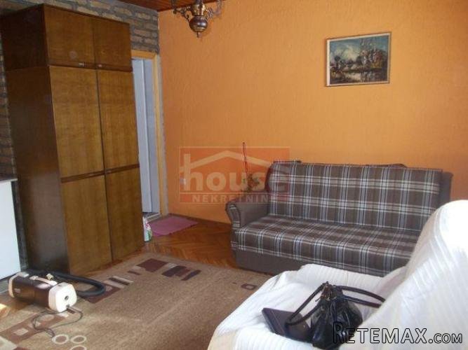 Agencijska oznaka 9106057.Namestena garsonjera,200eura sa..