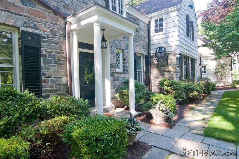 6 bedroom House For Sale: 715 Sleepy.. - 2