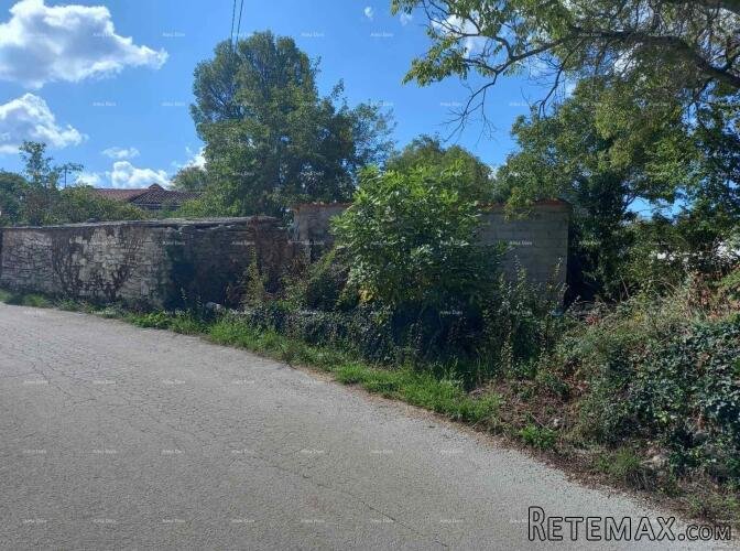 Građevinsko zemljište 490 m2. Blizina Juršića. - 2
