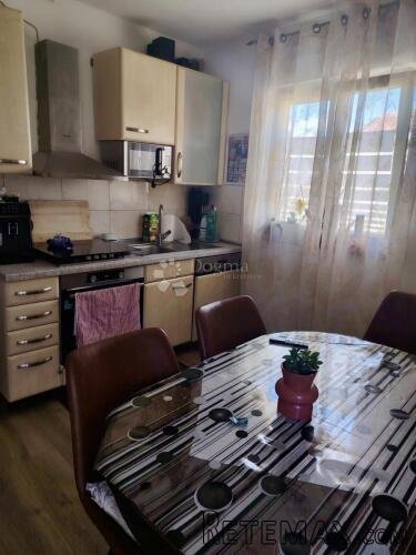 GRAD KRK, NA PRODAJU APARTMAN SA POGLEDOM NA MORE - 2