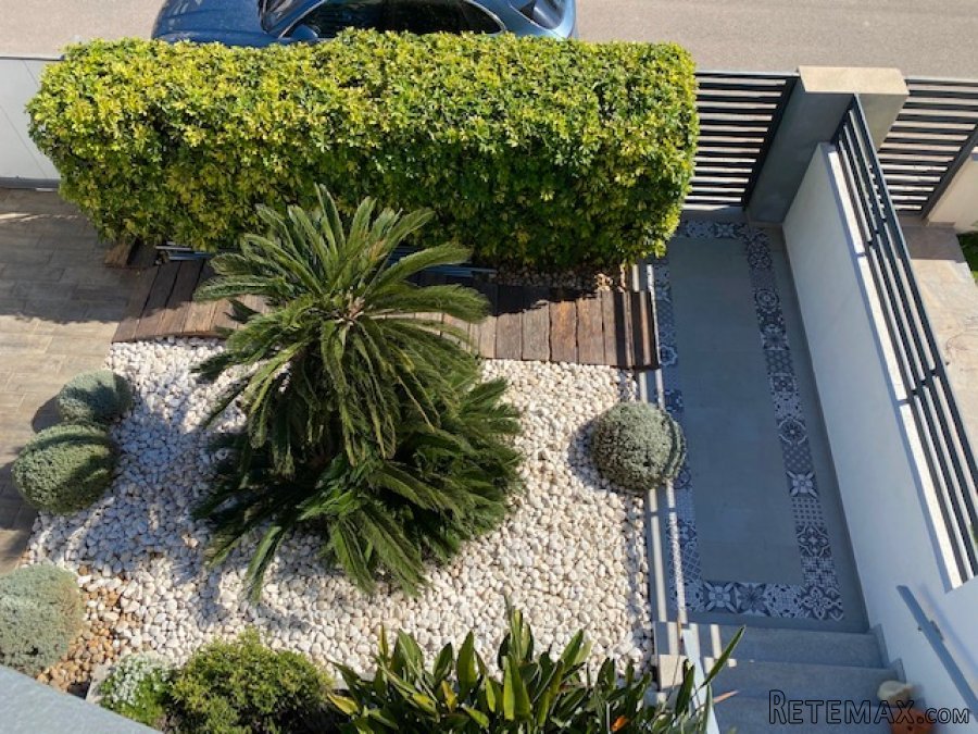 Precioso bungalow de dos plantas en Torrevieja. Consta de.. - 2