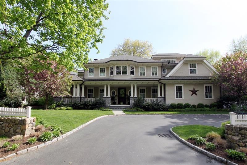 5 bedroom House For Sale: 284 Riverside..