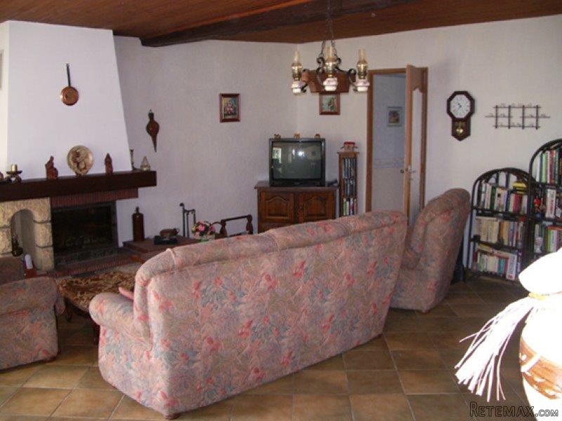 Lovely Country House On One Level - 2