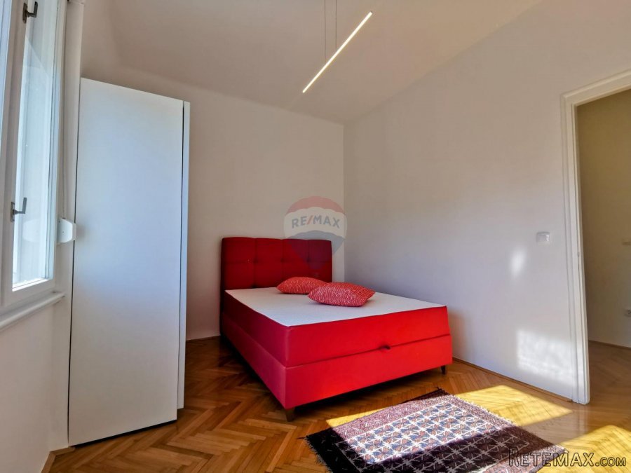 Rijeka, Bulevard, novouređen stan od 109m2 s garažom - 6