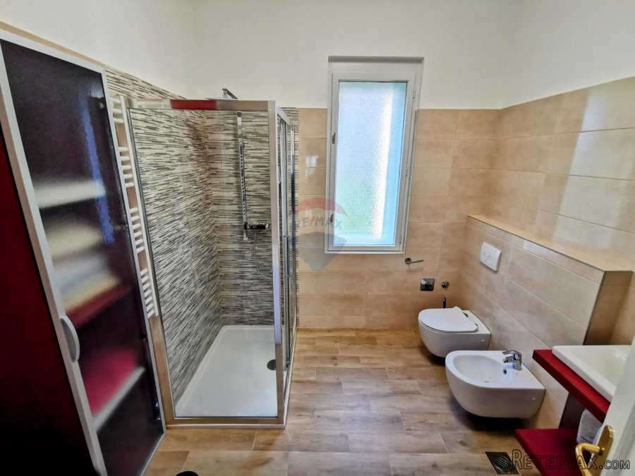Rijeka, Bulevard, novouređen stan od 109m2 s garažom - 7