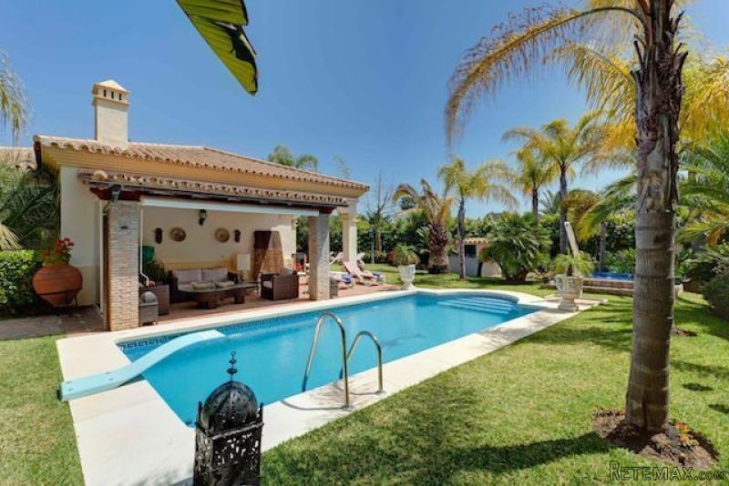4 Bedrooms - Villas - Malaga - For Sale - 2