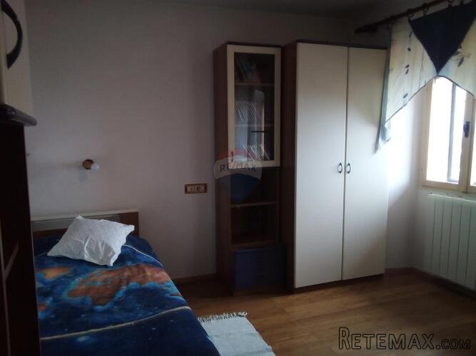 KUĆA - dvojna - 230 m2 - 10