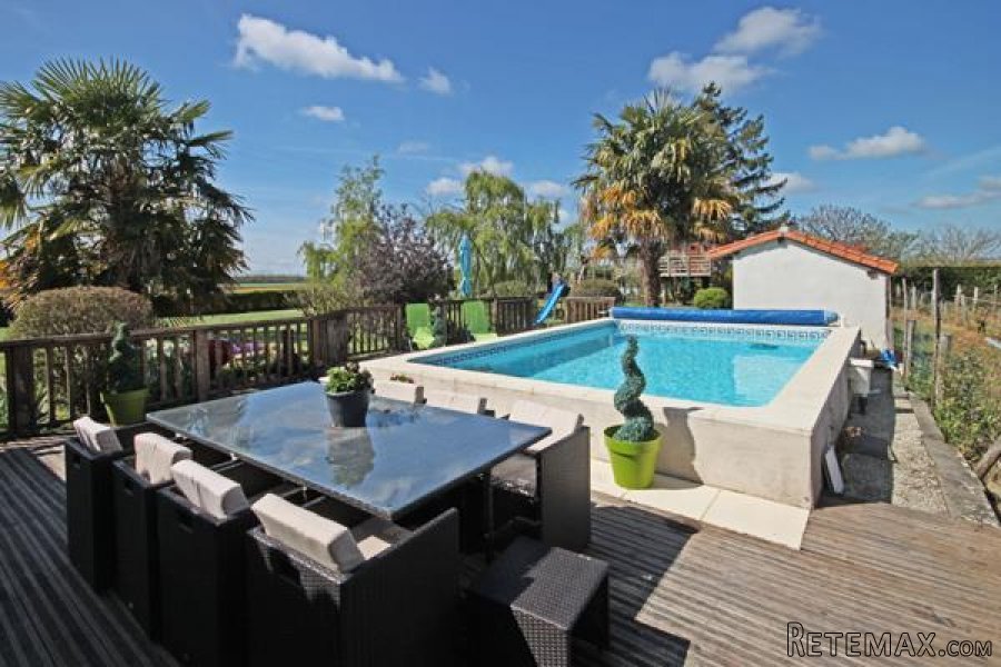 Plibou (79) - EXCLUSIVE - Superb barn conversion, open plan.. - 2