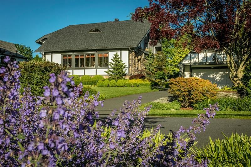 3 bedroom House For Sale: 811 The.. - 2