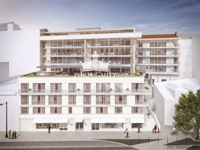 Luxury Apartments With River View In..