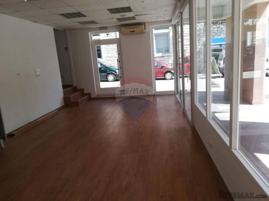 Exluzivno! Poslovni prostor u centru grada, 1. red do mora - 5