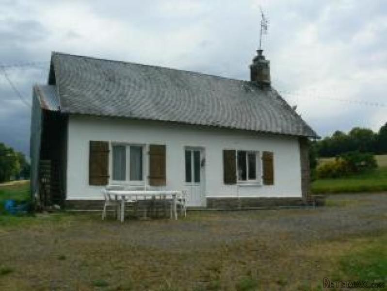 House with Outbuilding in Quiet Spot