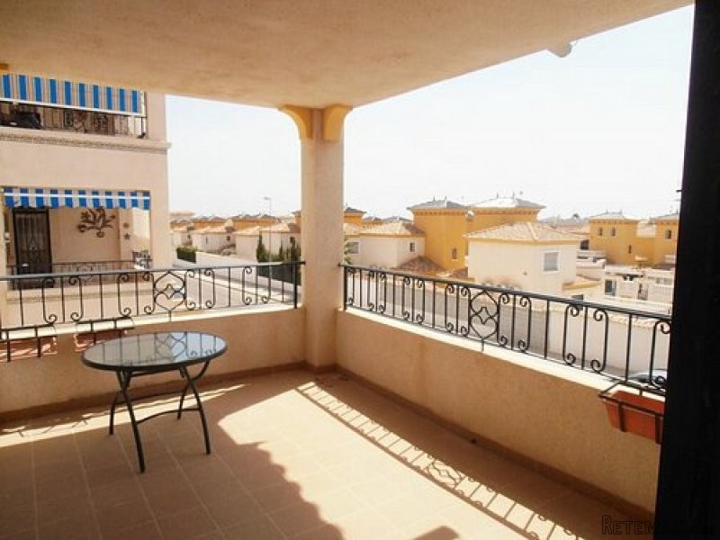 FIRST FLOOR APARTMENT - LARGE TERRACE