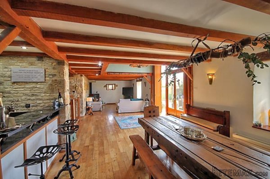 Plibou (79) - EXCLUSIVE - Superb barn conversion, open plan.. - 9