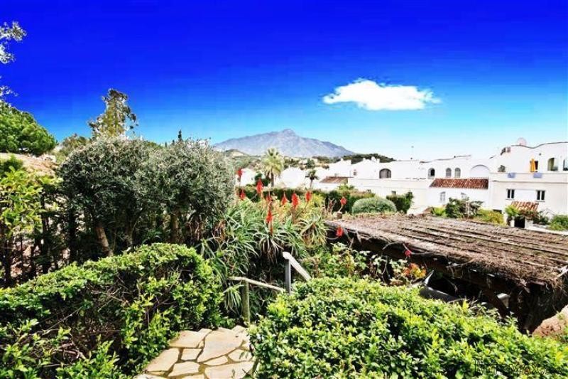 2 bedroom detached villa for sale