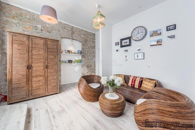 Prekrasan stan u centru 58 m2 prizemlje