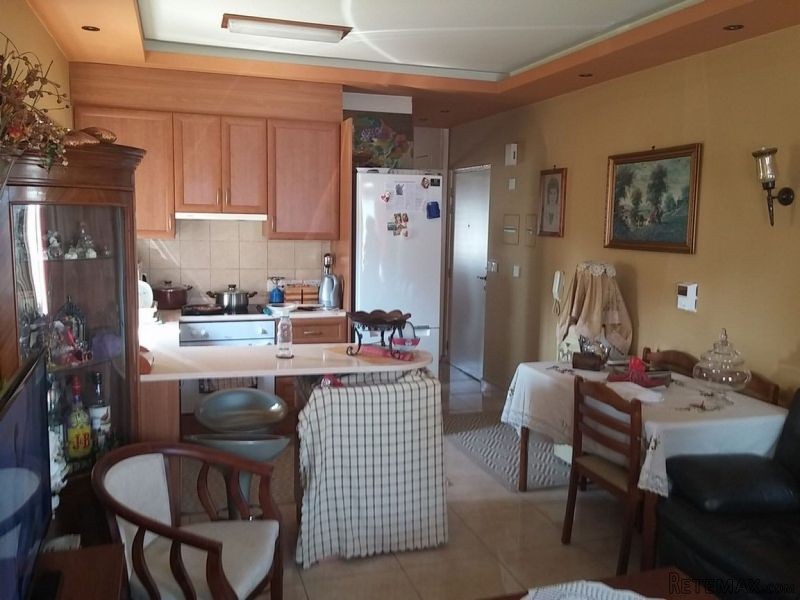 EXCELLENT LOCATION! 1.5 Bedroom MODERN.. - 2