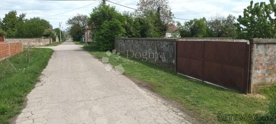 Izvrsna kombinacija doma i posla – kuća + poslovni prostor = - 3