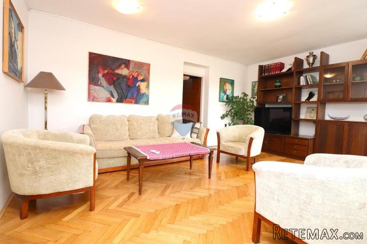 Zagreb, centar – Palmotićeva ulica, lijepi stan, 105m2