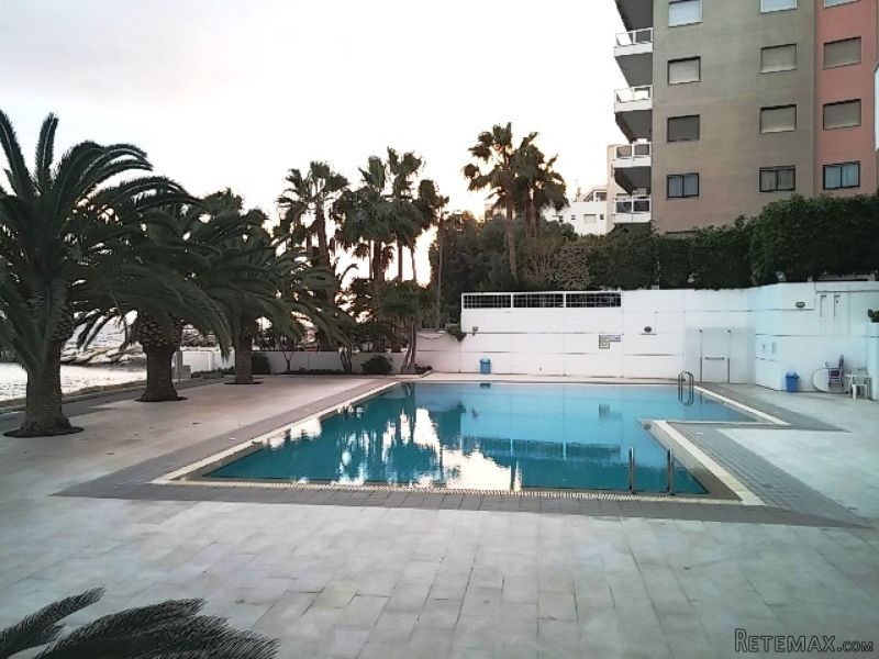 First Line Beachfront Apartment in a.. - 2