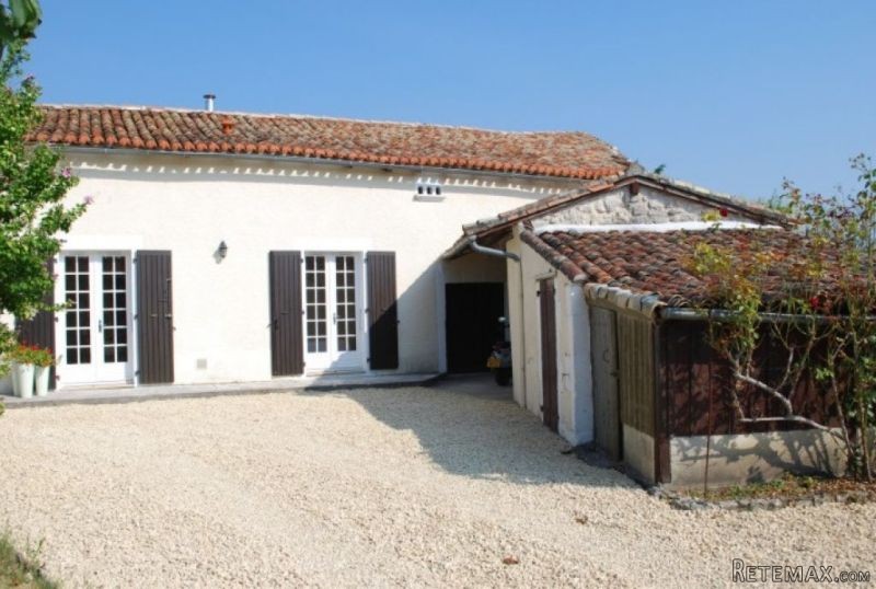 3 bedroom Single storey house, near all.. - 2